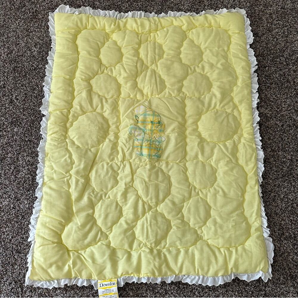 Vintage Quiltex Downlon Toddler Yellow Quilt Lace embroidered